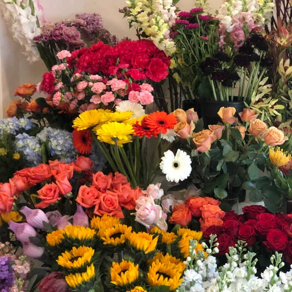 Fleur Du Jour Designer's Choice by Acorn Floral Boutique | Gemma Flowers Marketplace